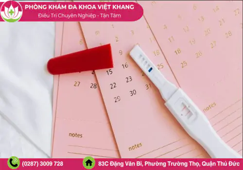 chuyen-gia-giai-dap-tre-kinh-2-thang-co-thai-khong-1710