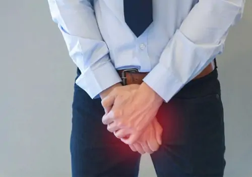 Khi có dấu hiệu bất thường nam giới cần chủ động thăm khám ngay